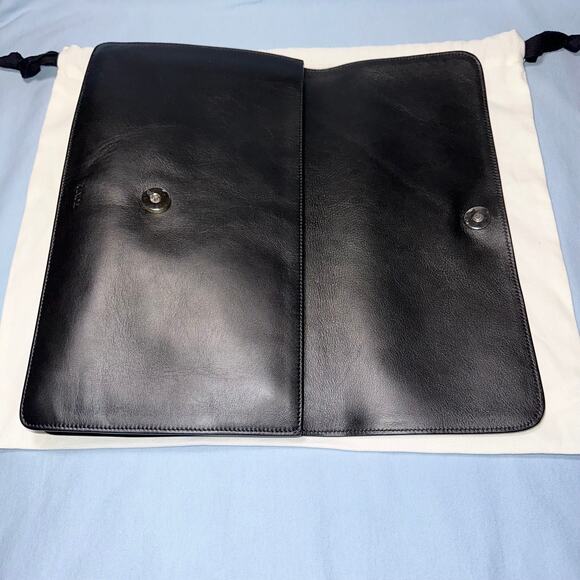 VINCE. black and white leather cutout clutch purse - Picture 8 of 12